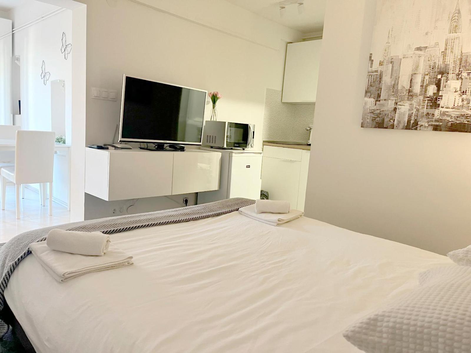 Bed & Bike Zagreb Studio Apartment ภายนอก รูปภาพ