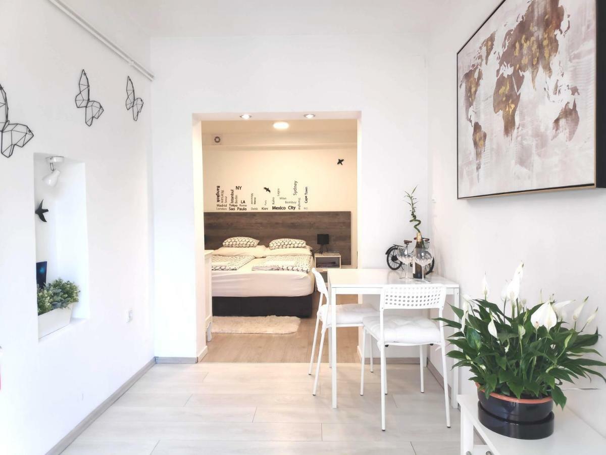 Bed & Bike Zagreb Studio Apartment ภายนอก รูปภาพ