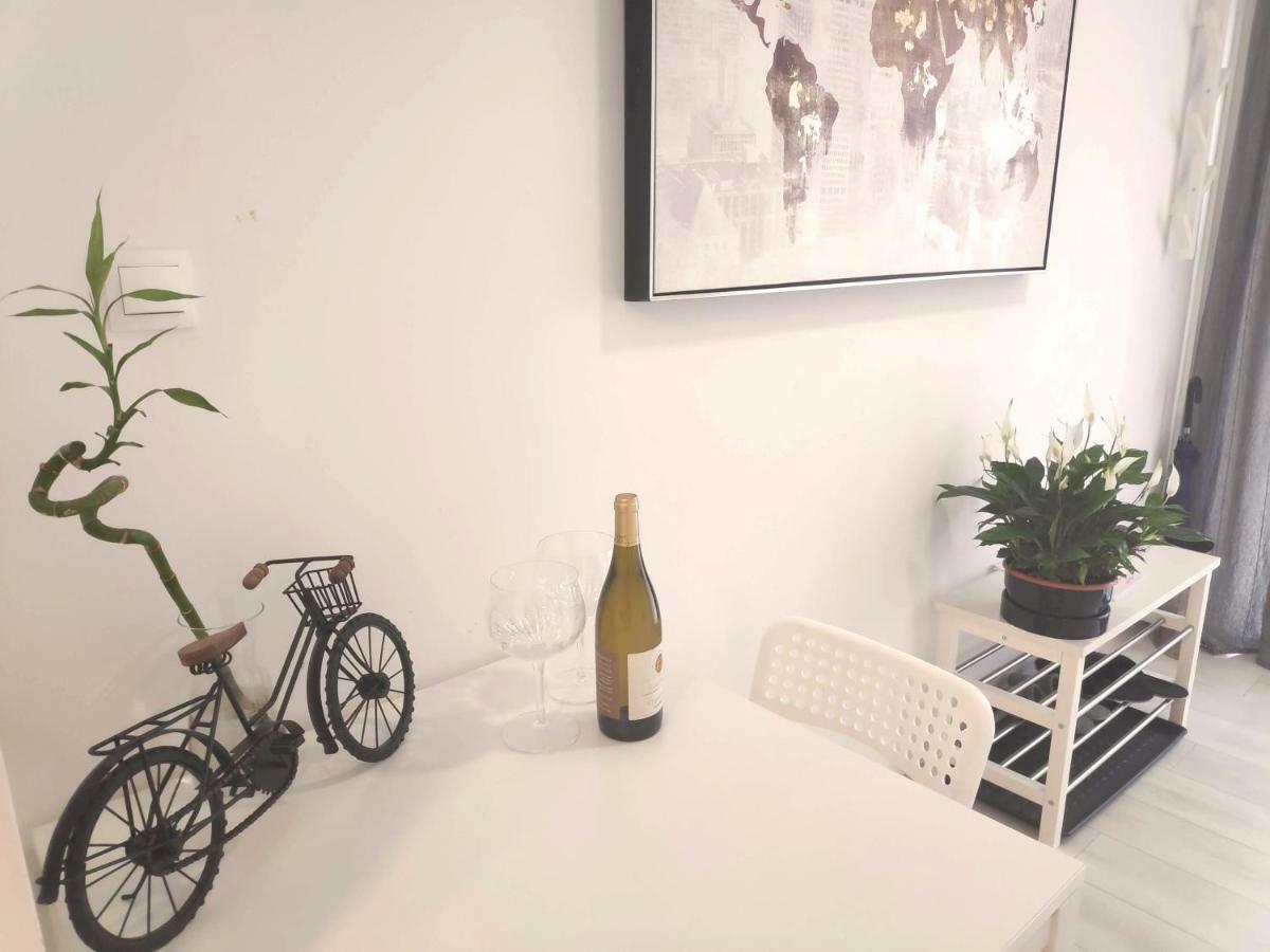 Bed & Bike Zagreb Studio Apartment ภายนอก รูปภาพ